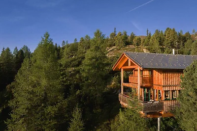 Großzügiges Chalet mit Whirlpool im Freien