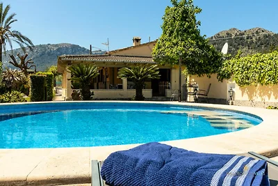 Villa in Pollenà mit privatem Pool und Grill