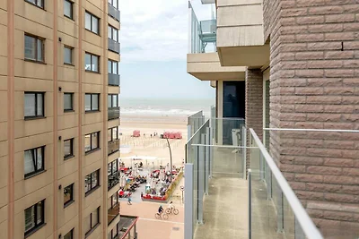 2-Zimmer-Wohnung mit seitlichem Meerblick