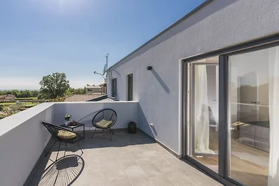 Villa in Nova Vas mit Schwimmbecken