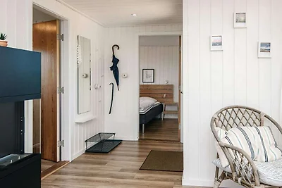 Gemutliche Kustenflucht -- By Traum...