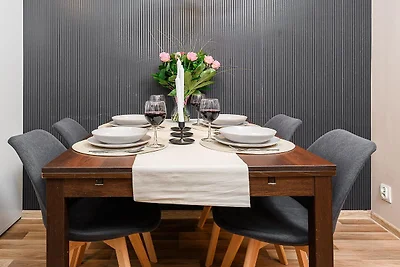 Haus mit 2 Schlafzimmern auf Krochmalna