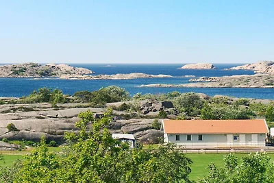 4 Personen Ferienhaus in Bovallstrand-By...