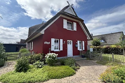 Vakantiehuis in Zierow met zwembad