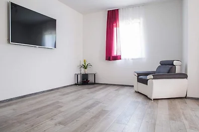 Holiday Home J&D No.3-Six Bedroom House  with...