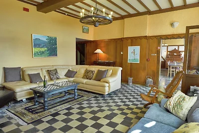 Spaziosa casa vacanze con giardino privato