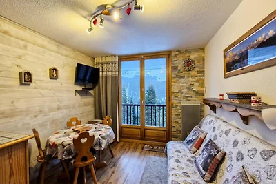 Gerenoveerd appartement met balkon ·...