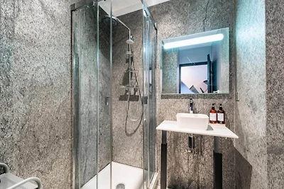 Apartment mit 3 Schlafzimmern und Flussblick