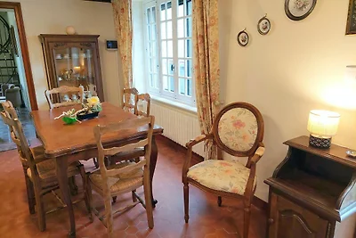 Komfortables Ferienhaus mit Jacuzzi zwischen ...