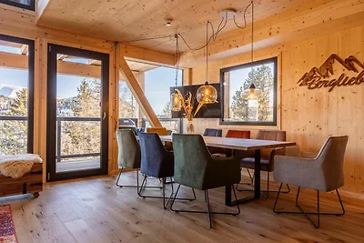 Chalet mit Sauna auf dem Balkon
