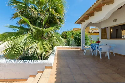 Huis in Son Serra bij Maagdelijk Strand