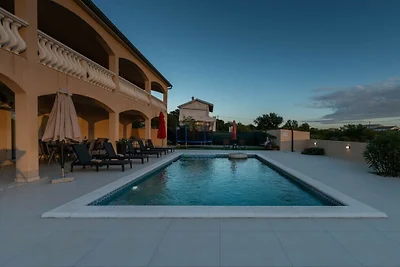 Apartment Holiday House Diana