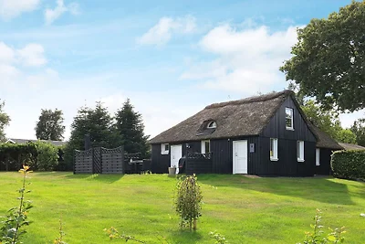 Ferienhaus in der Nähe des Waldes in Farsø