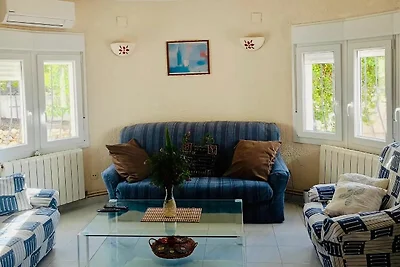 Belvilla di OYO Casa Alegria