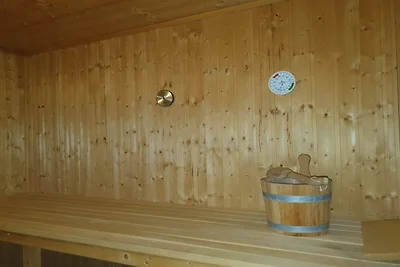 Vakantiehuis met sauna op vakantiepark Mirow