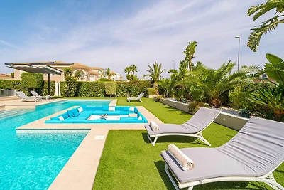Gemütliche Villa mit eigenem Pool in...