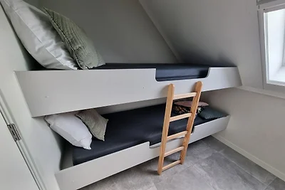 Privater Anlegesteg + moderner Komfort