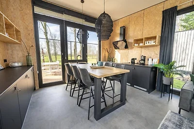 Chalet moderno sul fiume Mosa