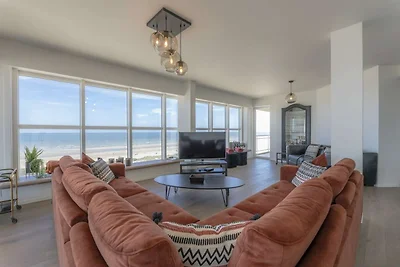 Wohnung mit Panoramablick auf das Meer in De...
