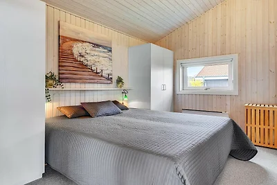 Geraumiger Ruckzug mit Fjordblick -- By Traum...