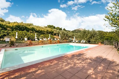 Haus in Monte Santa Maria Tiberina mit Garten