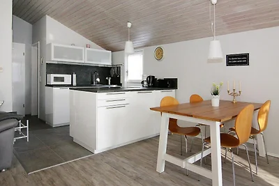 Einladendes Ferienhaus in Huenning