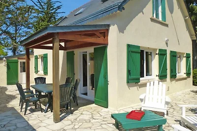 Cottage, Hillion