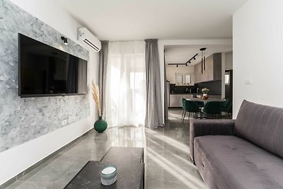 Luxury D Apartments - Luxury Two Bedroom Apar...