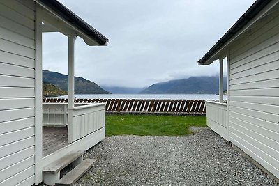 Ferienhaus in Kinsarvik mit Seeblick