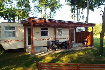 Mobile Home im Ferienpark mit Seezugang