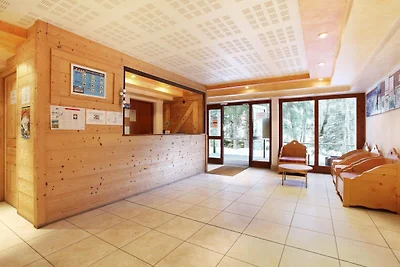 Studio in bewaldetem Gebiet in der Nähe