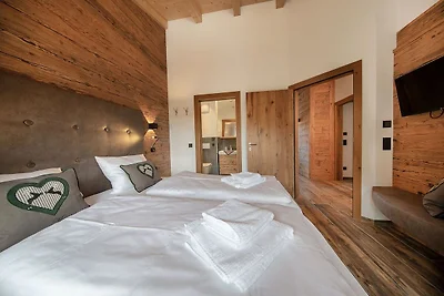 Uitnodigend Chalet nabij Ski Arena Wildkogel