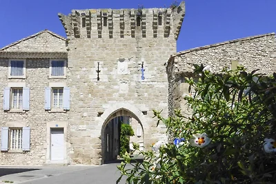 Acogedora casa en Noves con acceso a la...