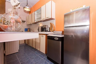 Villa Stil - Two Bedroom Apartment with Terra...
