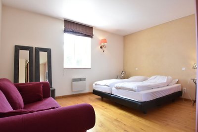 Geräumiges Landhaus mit Pool in Vinzelles