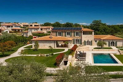 Villa Olive View