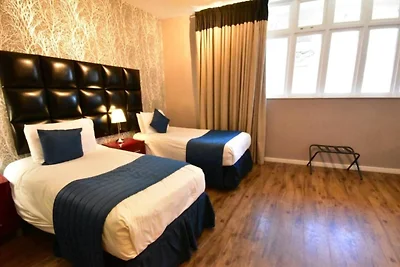 Royal Hotel Cardiff by Belvilla - Standaard...