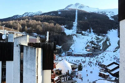Wohnung in Les Orres mit Blick auf das Tal