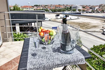Apartments Victoria - One Bedroom Apartment w...