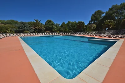 Schöne Wohnung mit Pool in Moliets-et-Maa