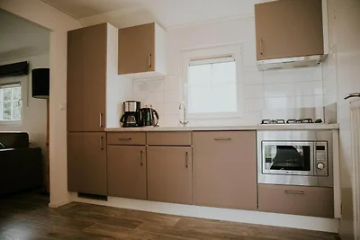 Comfortabele boshut met open ruimte.