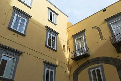 Apartamento en Nápoles con aparcamiento