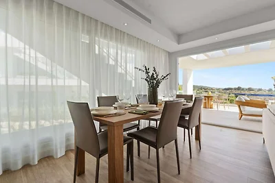 Spacious 2-bed & Solarium ALCAZABA LAGOON...