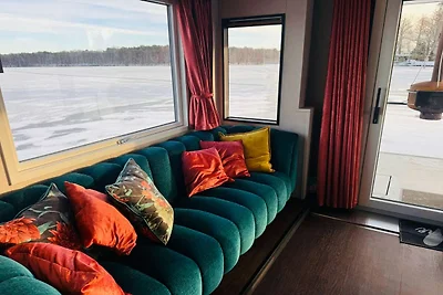 Schwimmendes Ferienhaus in Berlin