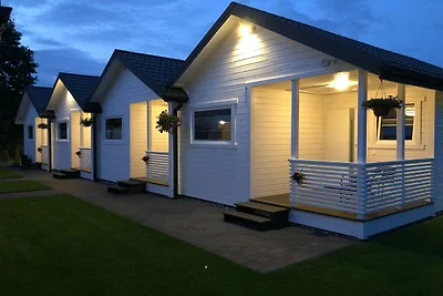 Eingeschossige Ferienhäuser mit Terrassen