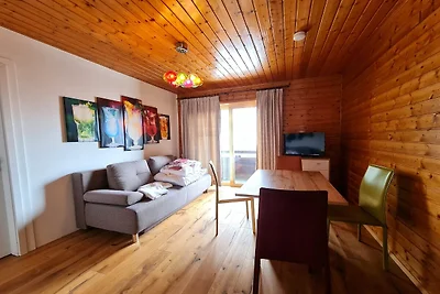 Appartamento moderno con vista sulle montagne