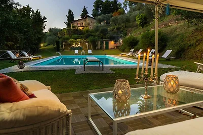 Casale in Toscana con piscina
