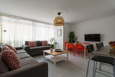 Haus bei Playa de Las Canteras mit Garten