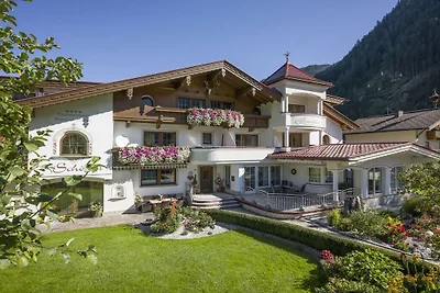 Luxe in het Alpinschlössl****Aparts