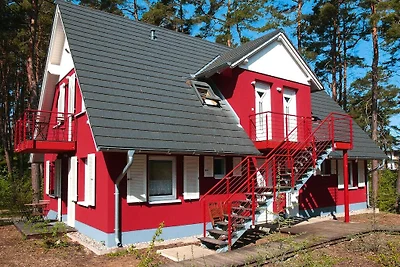 Einladendes Ferienhaus mit Garten